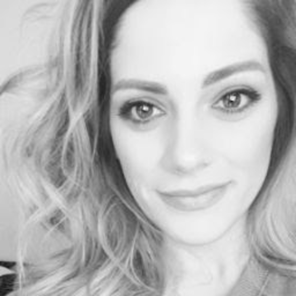 Meet your Posher, Caitlin